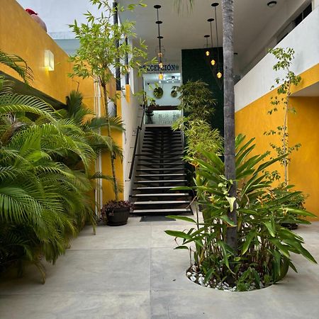 Ixaya Hotel Puerto Vallarta Bagian luar foto