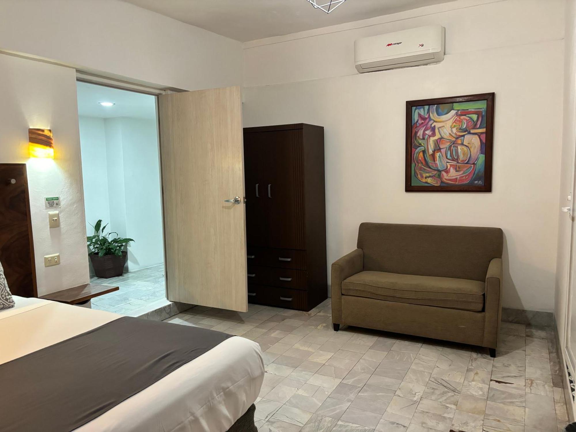 Ixaya Hotel Puerto Vallarta Bagian luar foto