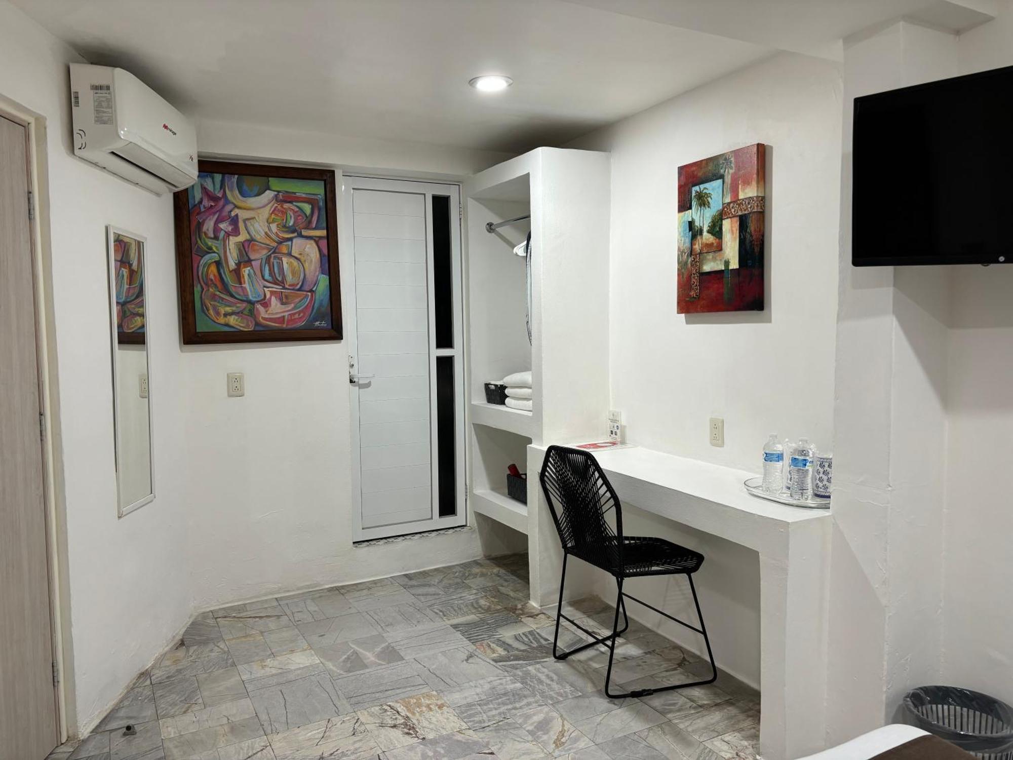 Ixaya Hotel Puerto Vallarta Bagian luar foto