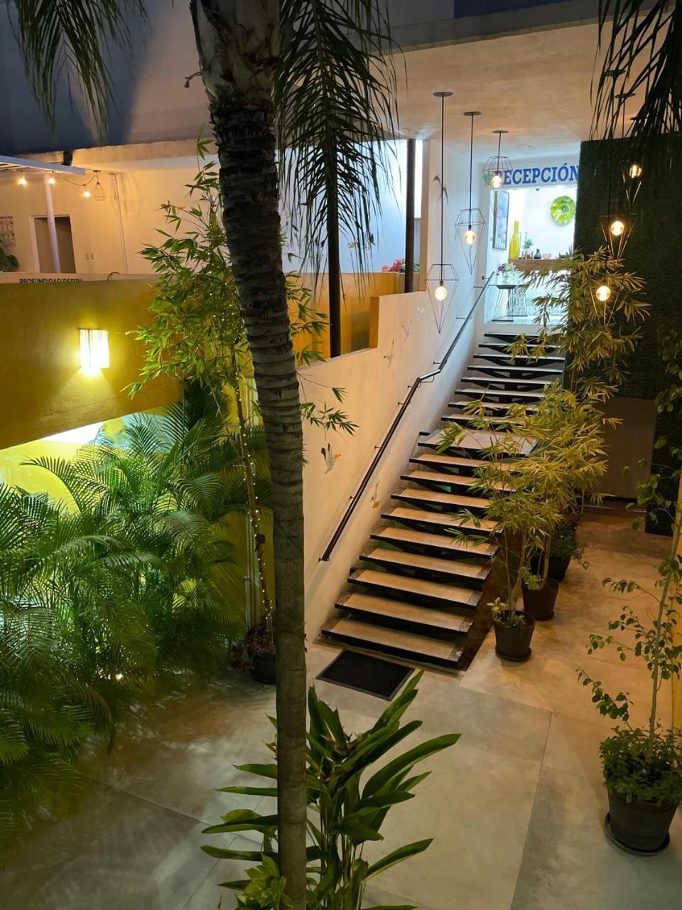 Ixaya Hotel Puerto Vallarta Bagian luar foto